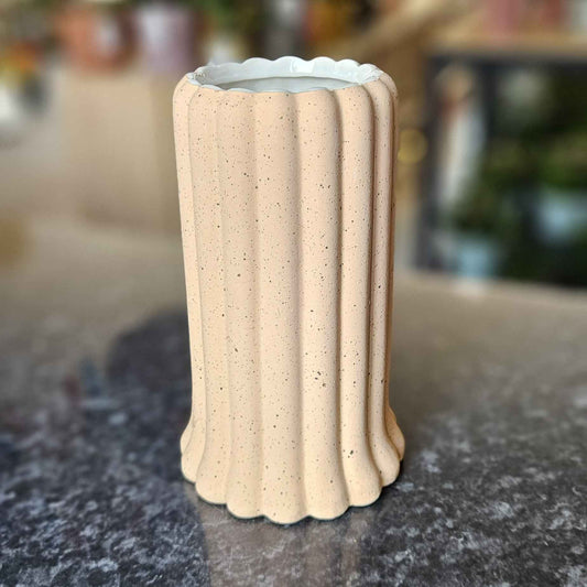 Vase effet cannelé